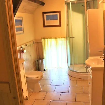 Maison Accueillante A Avec Piscine Partagee Holiday home Nehou
