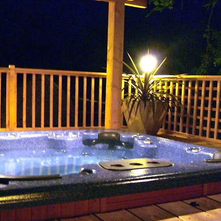 Maison Accueillante A Avec Piscine Partagee * Nehou