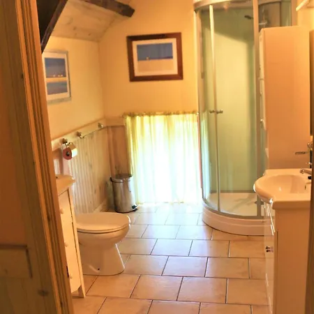 Vakantiehuis Maison Accueillante A Avec Piscine Partagee