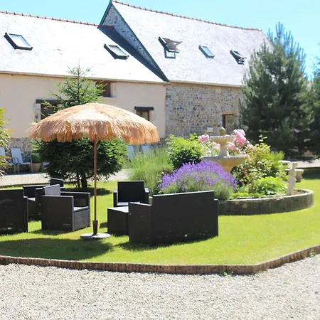 Maison Accueillante A Avec Piscine Partagee * Nehou